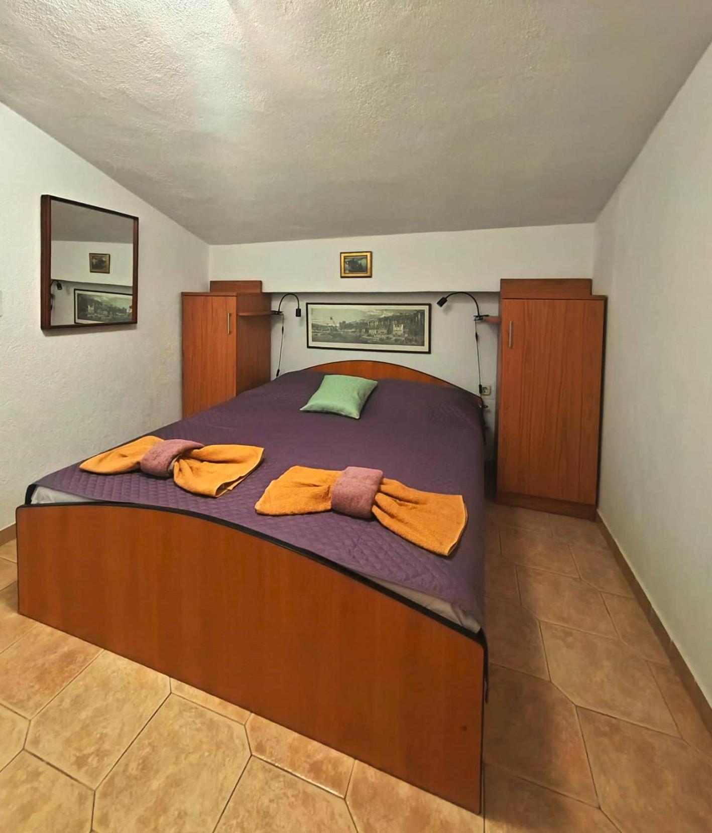 Apartments Turan Centrally Located With Free Parking Igrane Εξωτερικό φωτογραφία